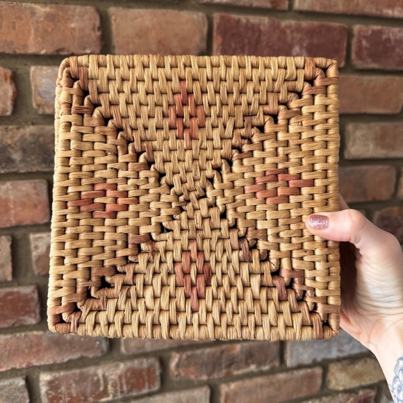 Handwoven Western Square Storage Basket with Lid - Picture 2 of 10